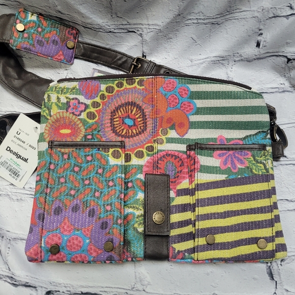 Designated purse in multi color pattern European - Picture 6 of 14